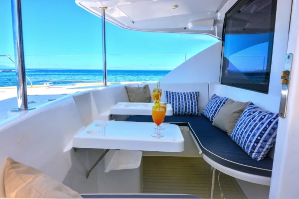 Cockpit-AV-2-1-scaled